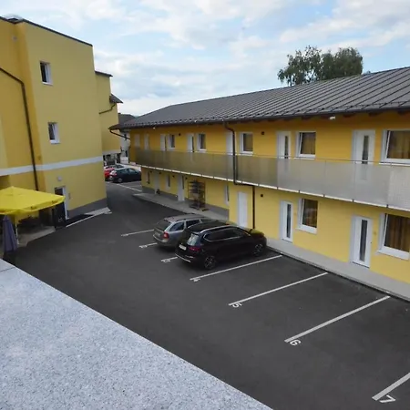 Wartmannstetterhof فندق *