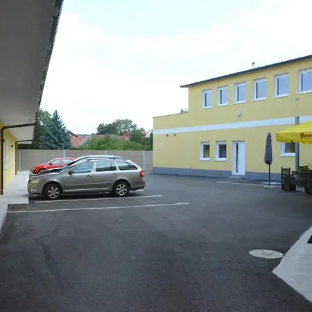 Wartmannstetterhof فندق *